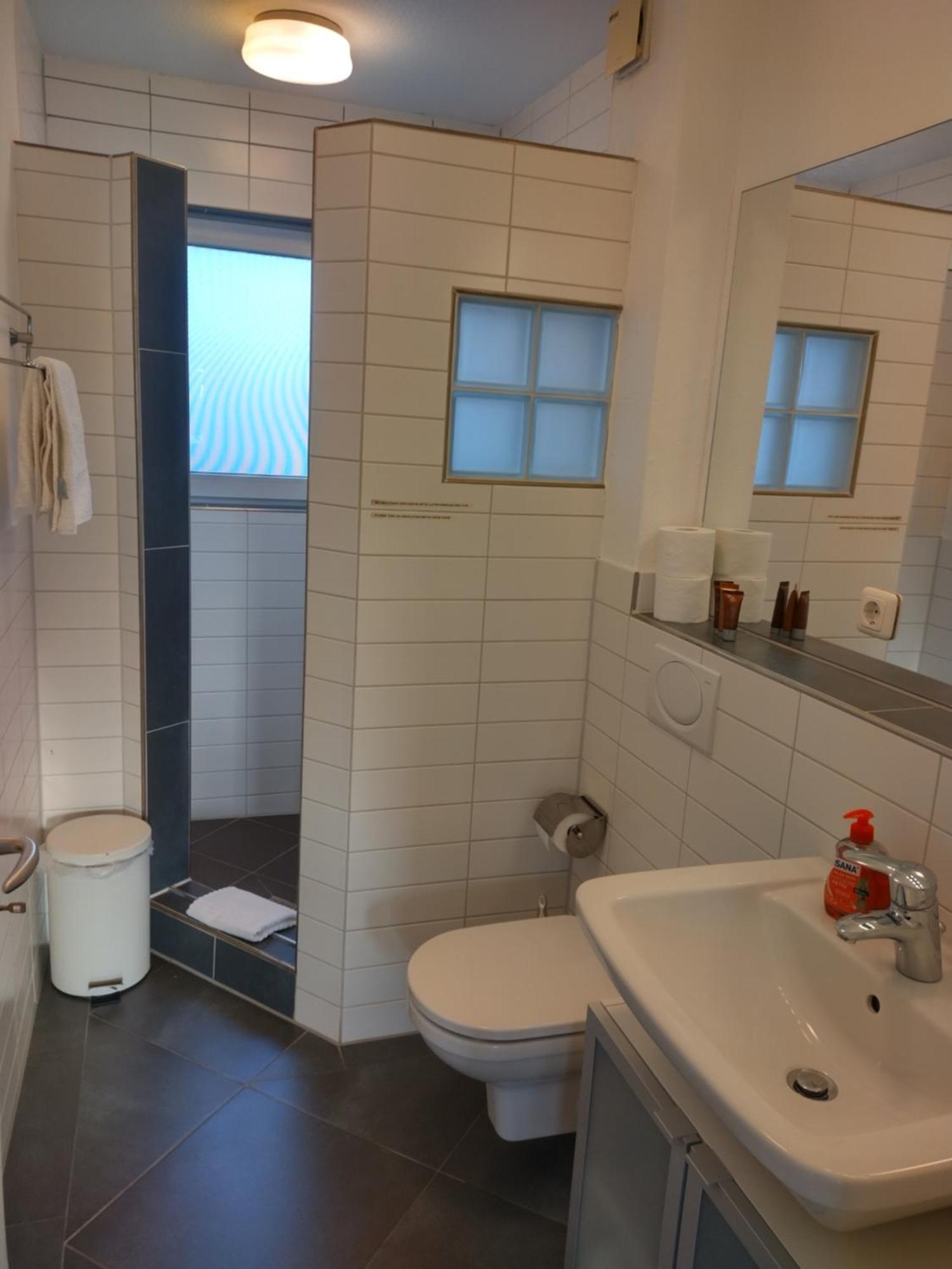 Business Apartment Herzobase 黑措根奥拉赫 外观 照片